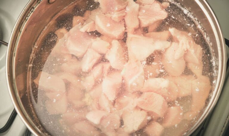 Antibiotika im Huhn? Küchentricks entlarven versteckte Gefahr